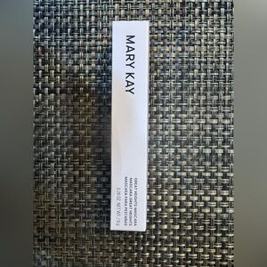 Mary Kay Great Heights Black Mascara